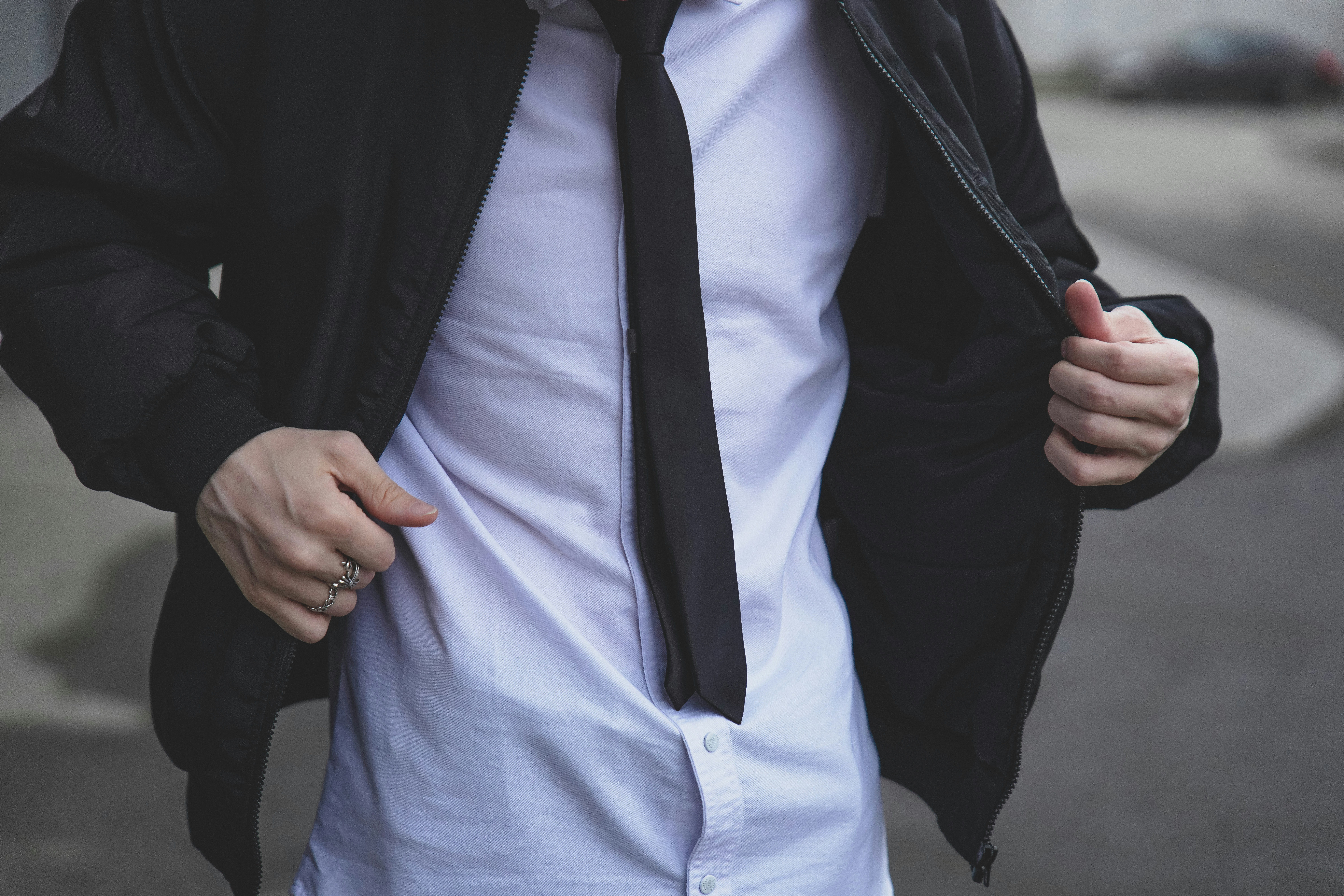 How to Dress for Every Season: A Guide to Transitional Outfits